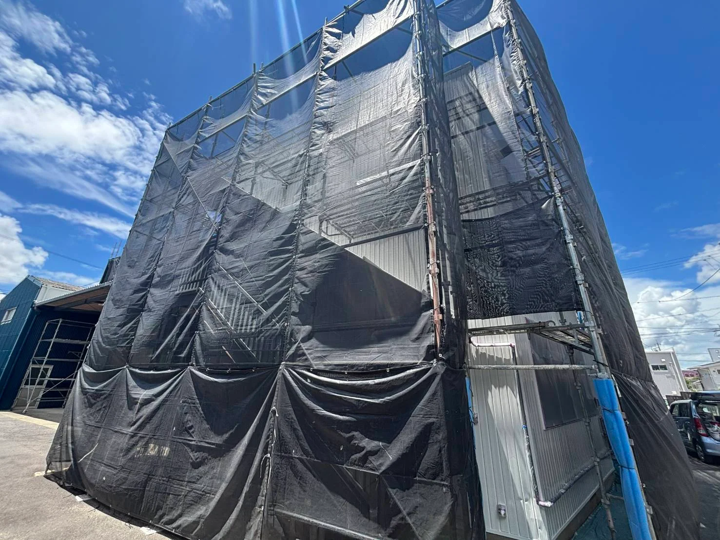 岡崎市の倉庫で外壁塗装の画像